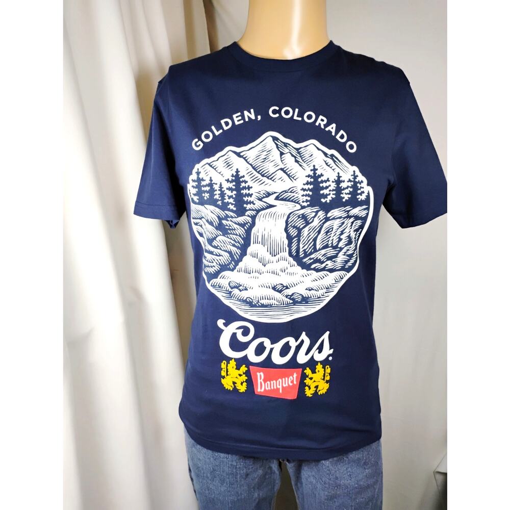 NWT Coors Banquet Graphic T Shirt Mens Navy Blue Small Americana